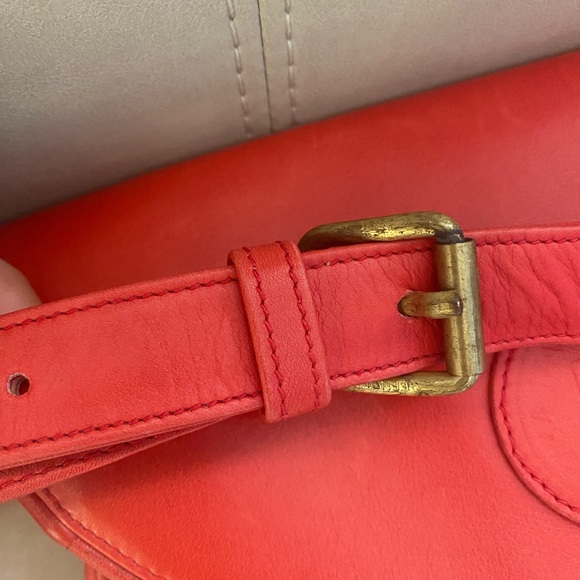 Fendi Bag - Picture 4 of 11